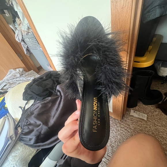 Fashion Nova Black/clear heels w fur - Picture 4 of 4